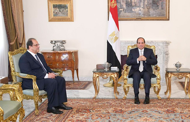 بيان : ثلاثة أسئلة على الكونغرس طرحها على عباس كامل أثناء زيارته لأمريكا