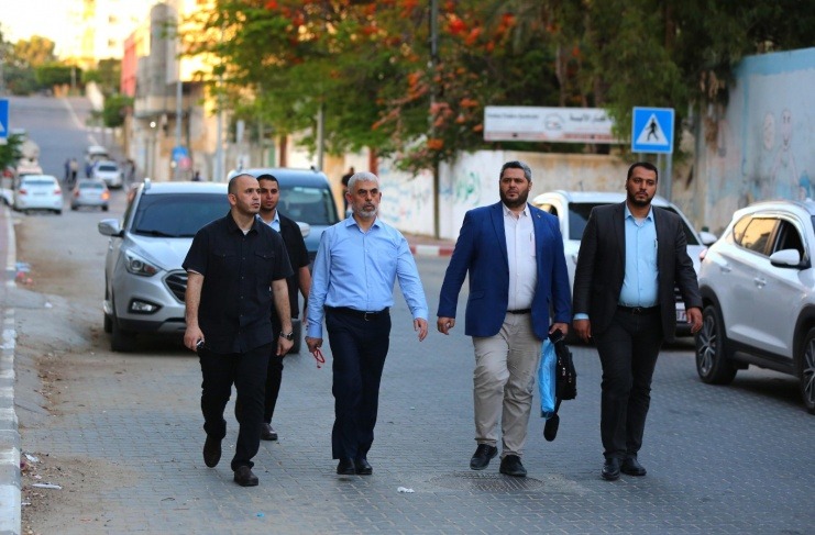 هآرتس العبرية : إسرائيل تبدأ بإعادة تحليل شخصية السنوار