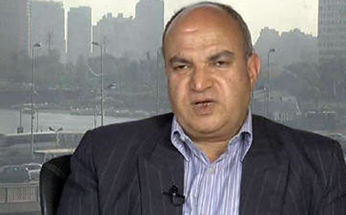 الكاتب الصحفي أحمد النقر يسأل .. ماذا يفعل حمدوك ؟؟