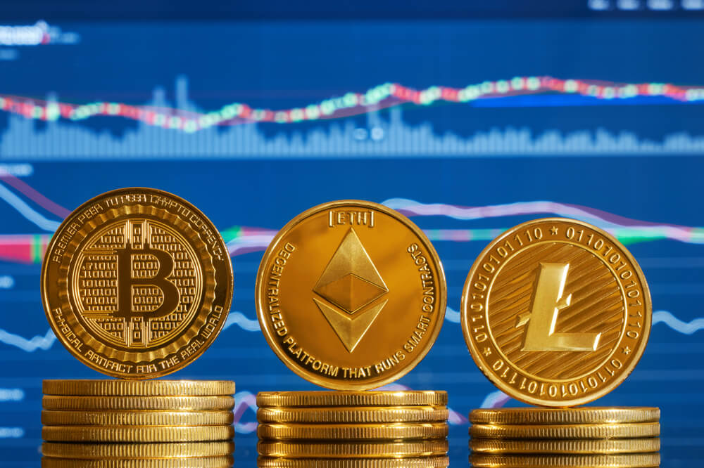 أسعار العملات الرقمية اليوم.. بيتكوين تفقد الدعم وتقود الهبوط الجماعي
