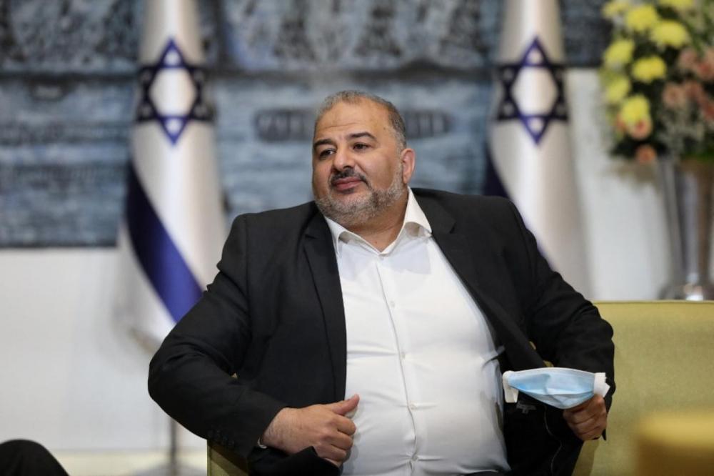 د. إبراهيم أبراش يكتب: وقاحة المتصهين منصور عباس فاقت كل الحدود