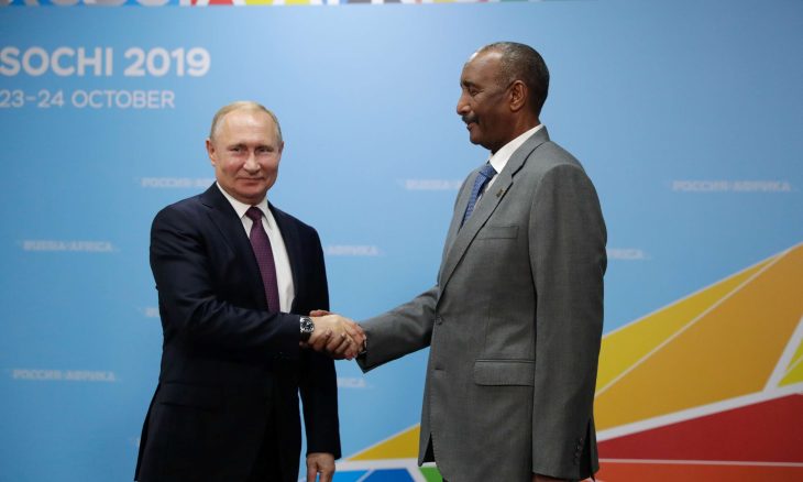 موقع فرنسي: بوتين يدفع بيادقه في السودان