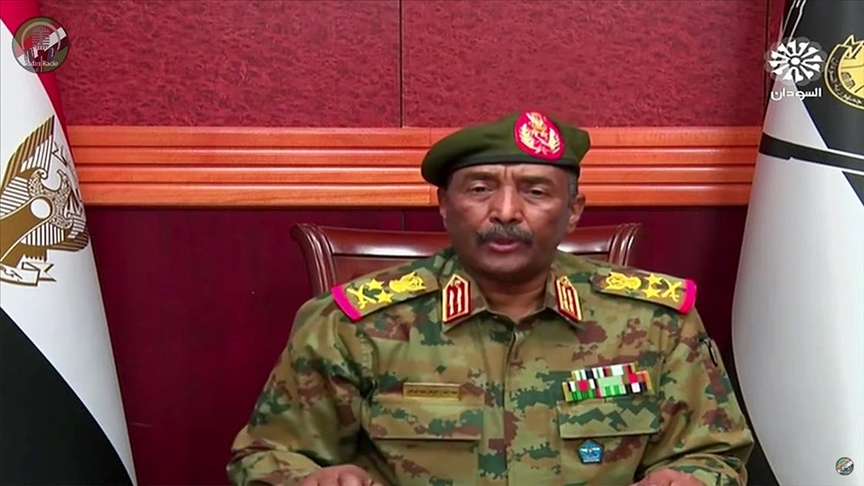 البرهان: رئيس الوزراء السوداني في منزلي وليس رهن الاعتقال