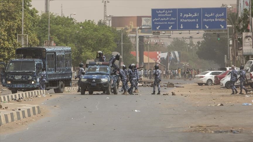 متظاهرون يغلقون مطار كسلا في شرق السودان