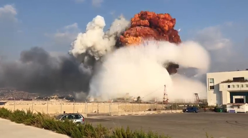 عبدالحليم قنديل يكتب: خطر انفجار لبنان