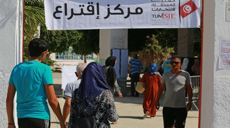 نسبة المشاركة في الاستفتاء على الدستور الجديد لتونس بلغت 27,54%