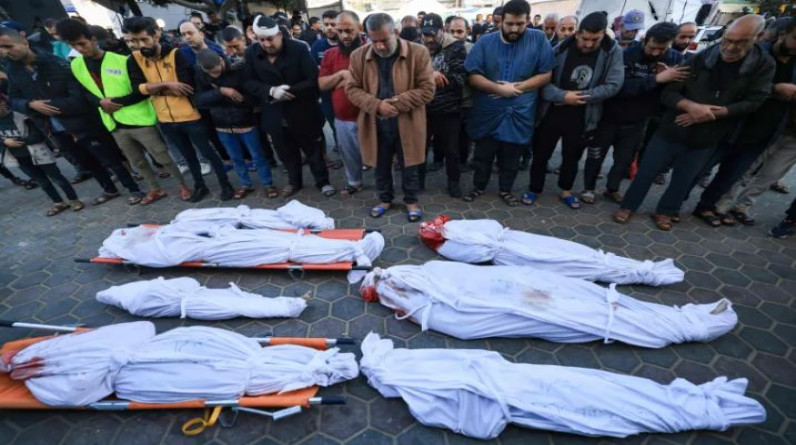 مصدر  طبي: ارتقاء 31 شهيدا  في قصف إسرائيلي استهدف وسط غزة