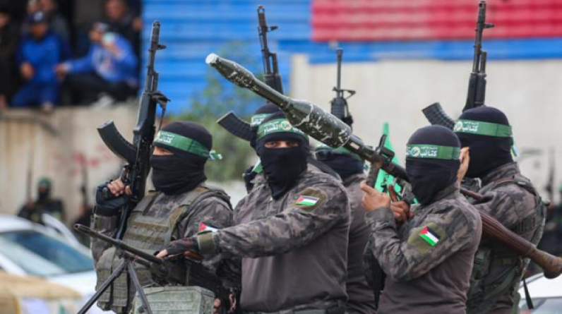 اقتصاد الحرب في غزة والضفة: كيف يقضي الفلسطينيون العيد بلا نقود؟