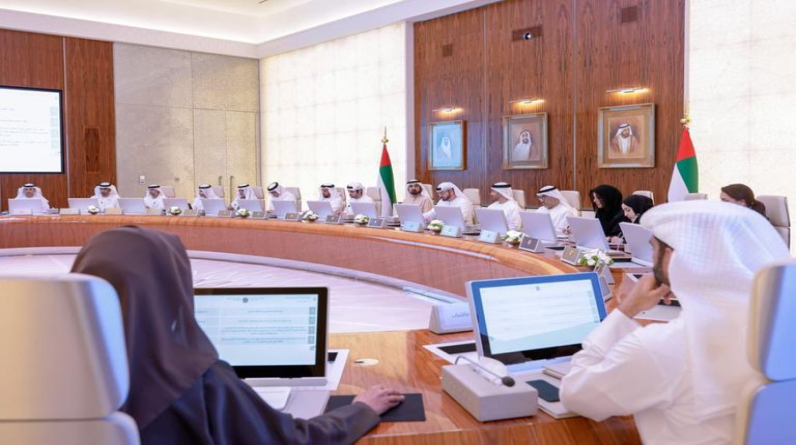 الإمارات تقر 24 مبادرة لمضاعفة إعادة التصدير 100% خلال 7 سنوات