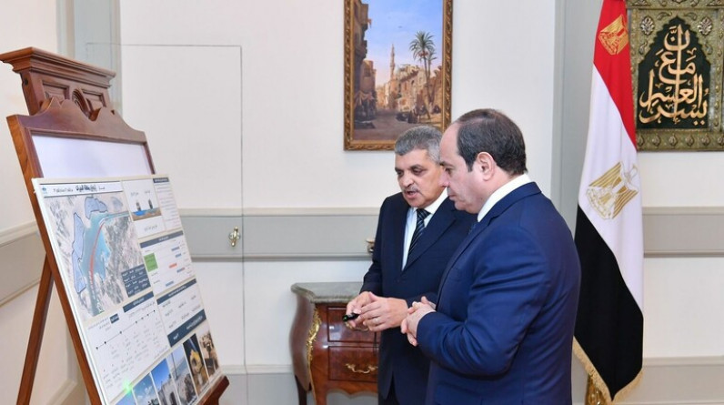 السيسي يصدر قرارا بشأن رئيس قناة السويس بعد انتهاء مدة عمله