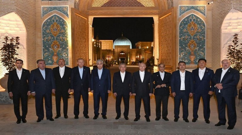 أردوغان: تركيا ليست ملزمة بتقديم إيضاحات للاتحاد الأوروبي عن مشاركتها في اجتماعات "شنغهاي"