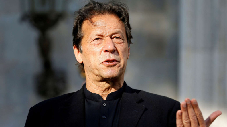 عبد الله العمادي يكتب: هل ينجح عمران خان في مواجهة عسكر بلاده؟