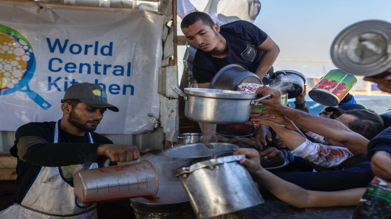 المطبخ المركزي العالمي يعلق عملياته في غزة بسبب نفاد الإمدادات
